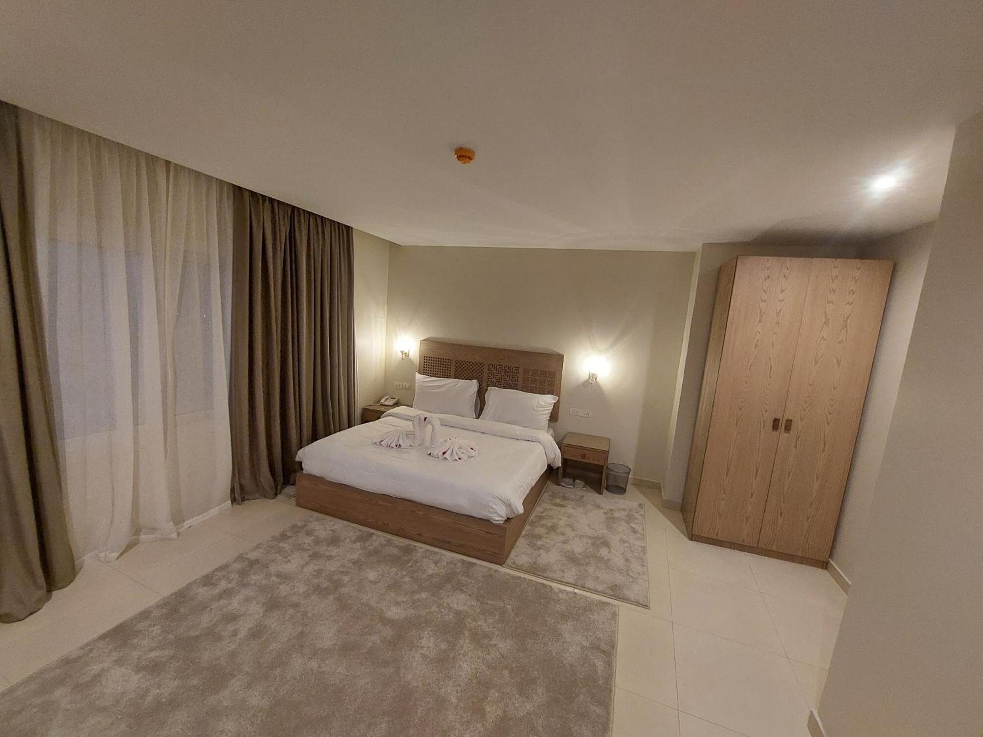 Doudou Pyramids View Hotel Kafrat al Jabal Екстер'єр фото
