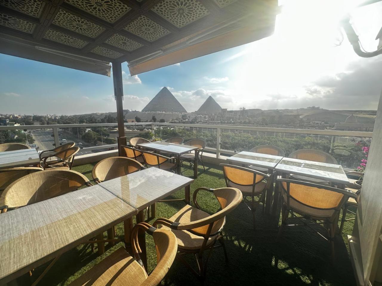 Doudou Pyramids View Hotel Kafrat al Jabal Екстер'єр фото
