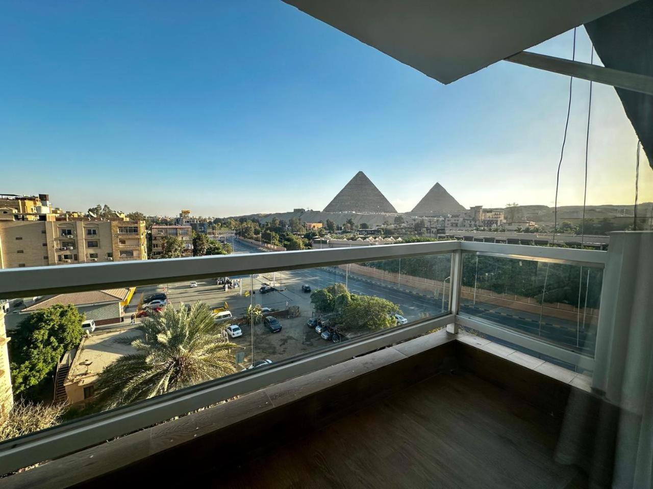 Doudou Pyramids View Hotel Kafrat al Jabal Екстер'єр фото