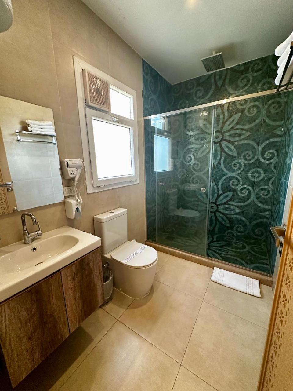 Doudou Pyramids View Hotel Kafrat al Jabal Екстер'єр фото