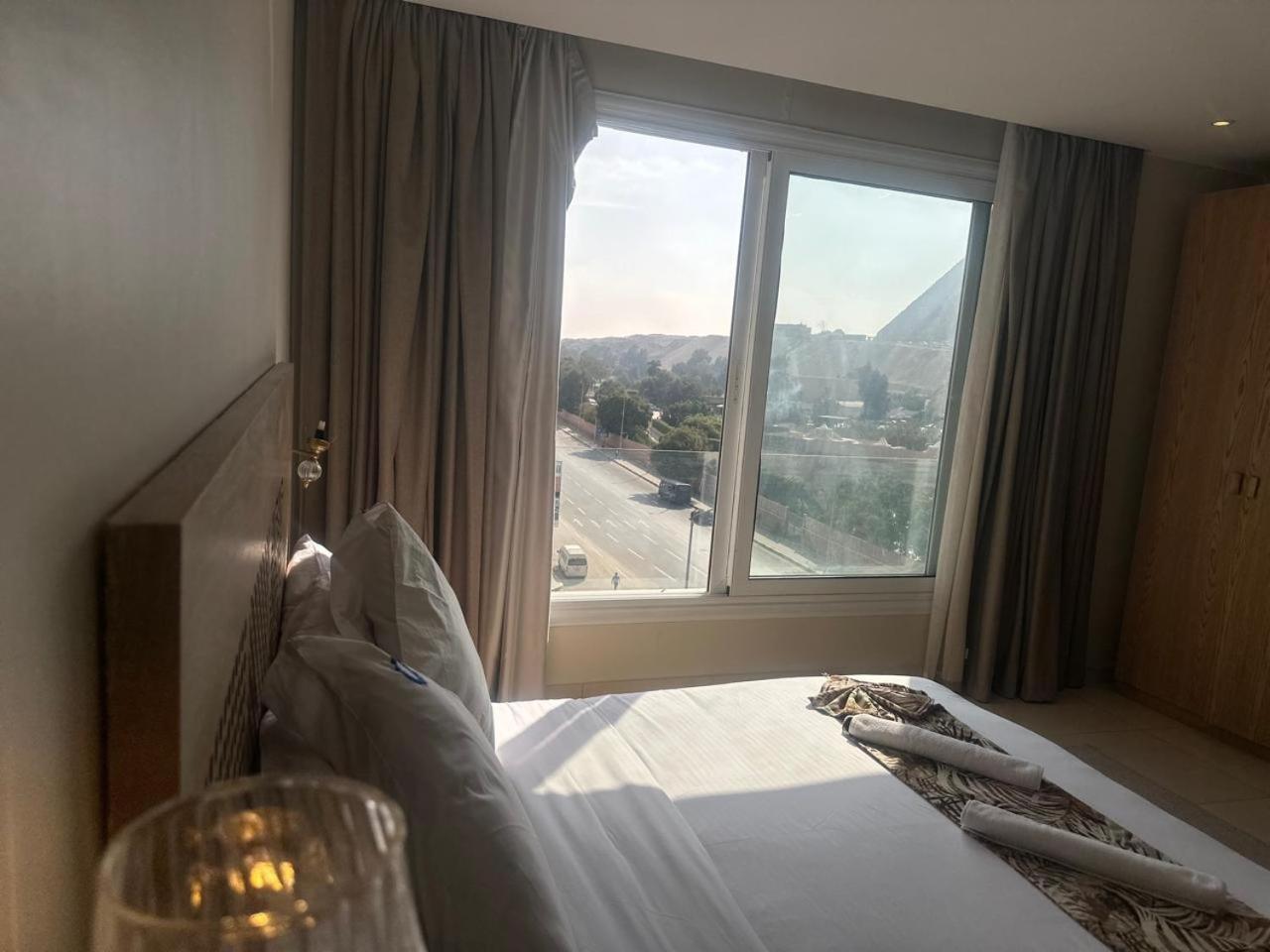 Doudou Pyramids View Hotel Kafrat al Jabal Екстер'єр фото