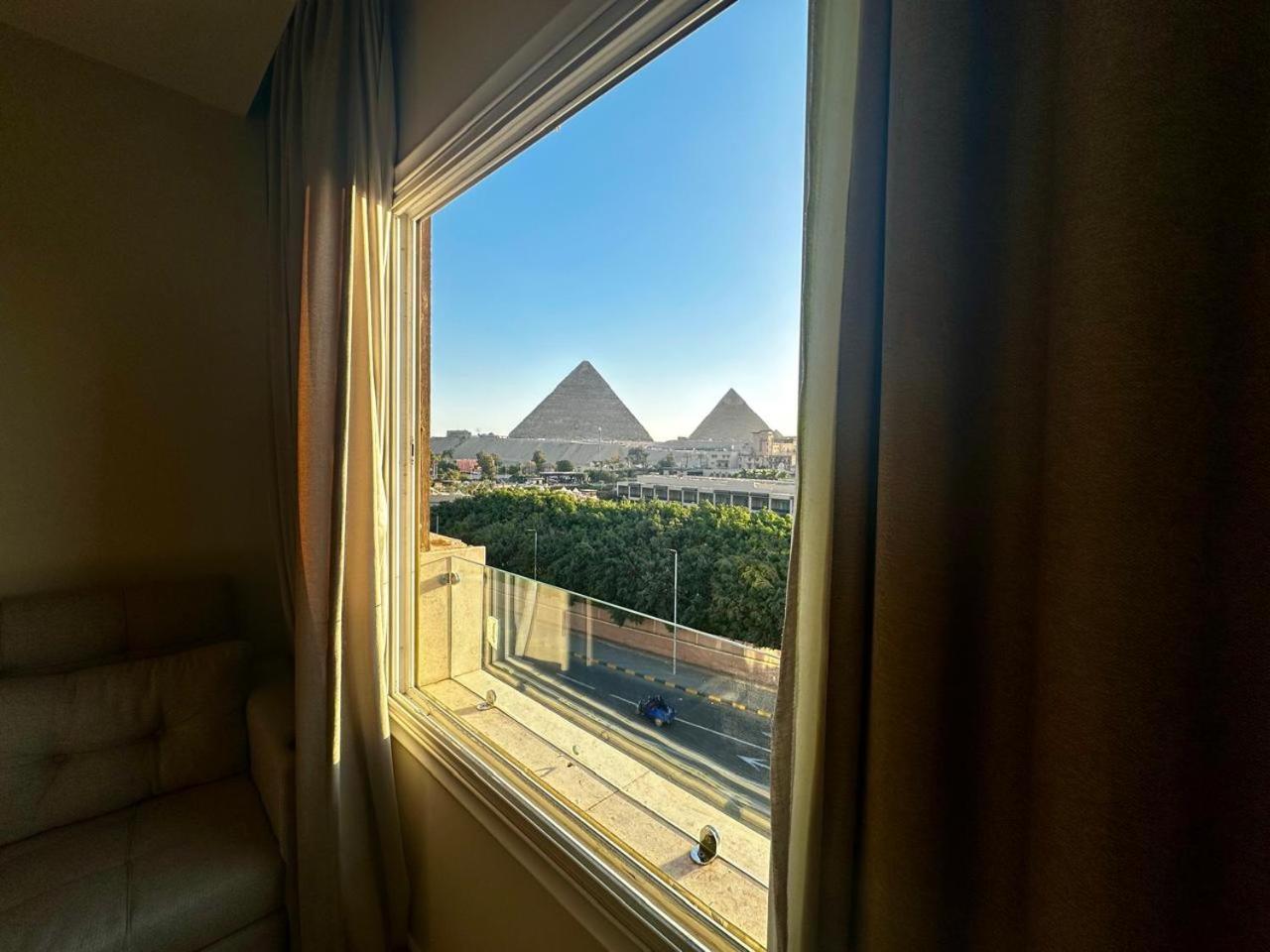 Doudou Pyramids View Hotel Kafrat al Jabal Екстер'єр фото