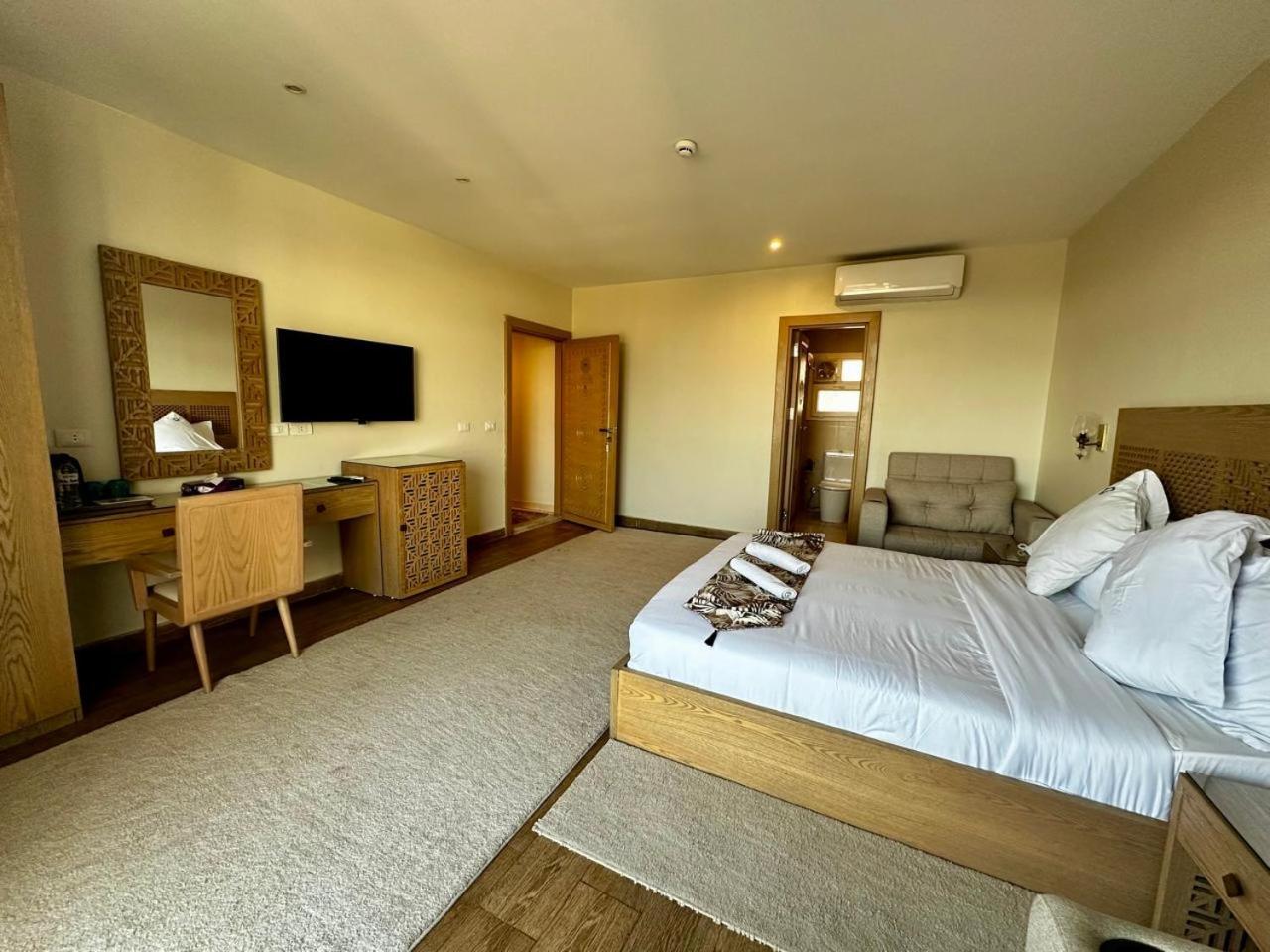 Doudou Pyramids View Hotel Kafrat al Jabal Екстер'єр фото