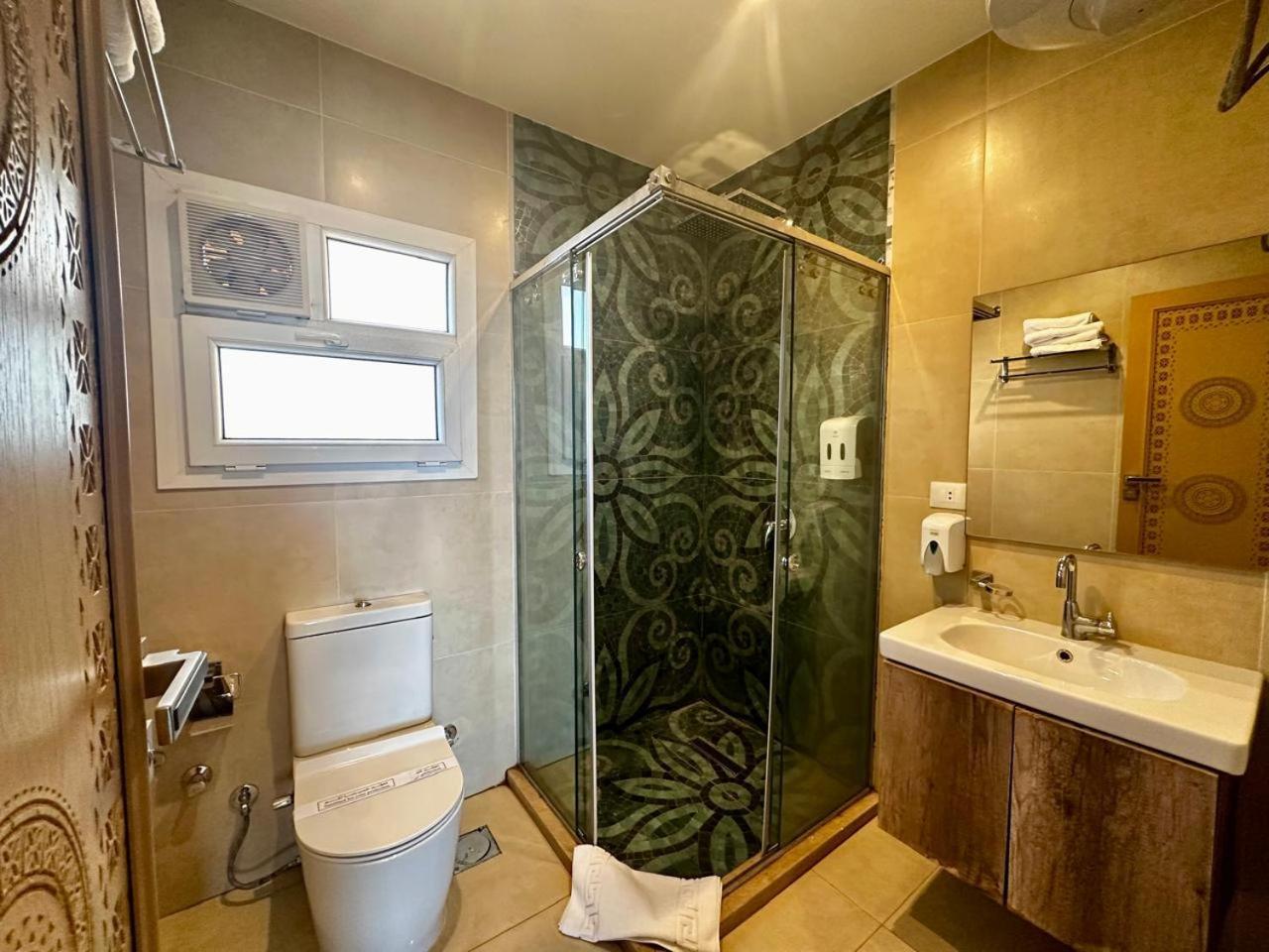 Doudou Pyramids View Hotel Kafrat al Jabal Екстер'єр фото