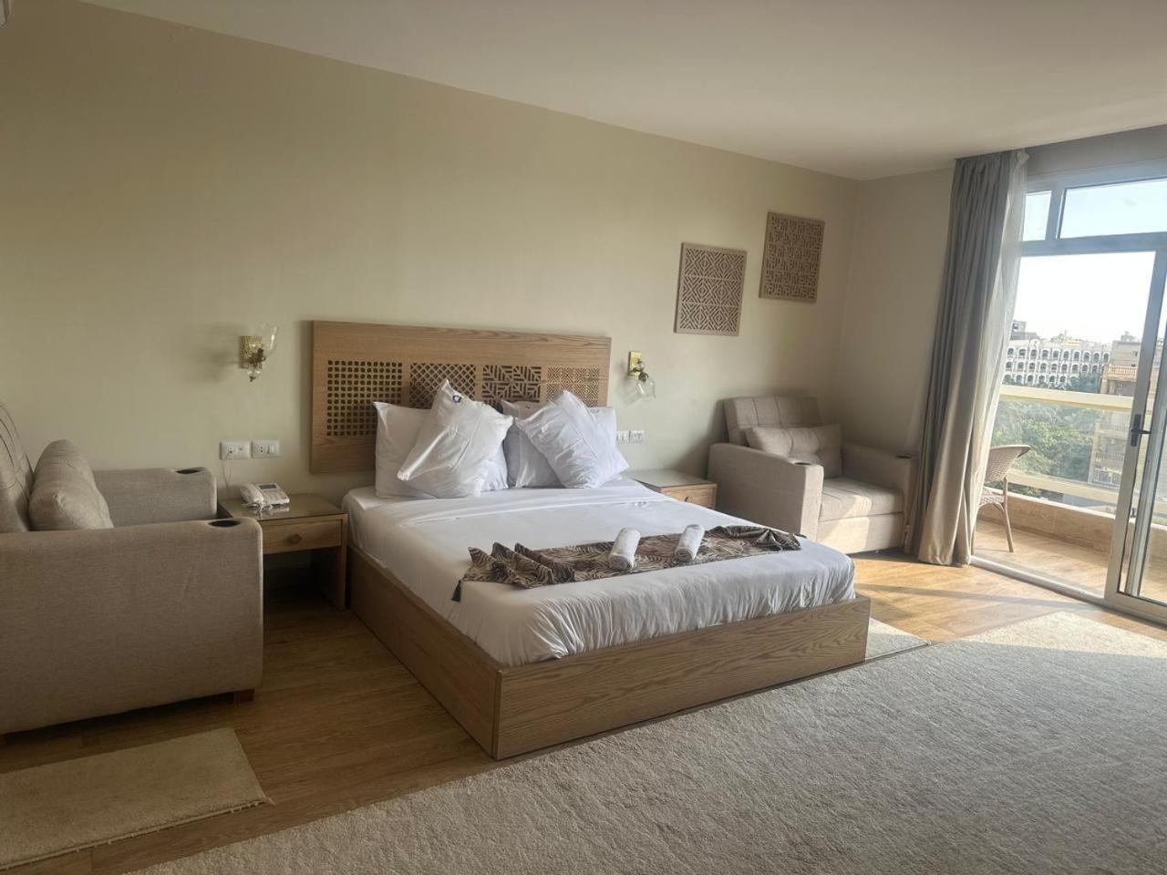 Doudou Pyramids View Hotel Kafrat al Jabal Екстер'єр фото