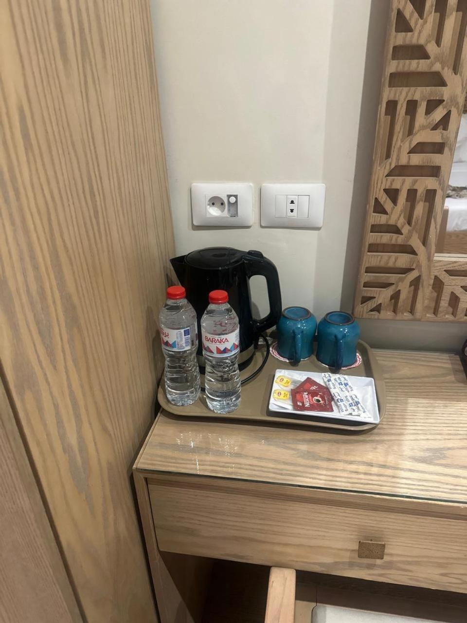 Doudou Pyramids View Hotel Kafrat al Jabal Екстер'єр фото