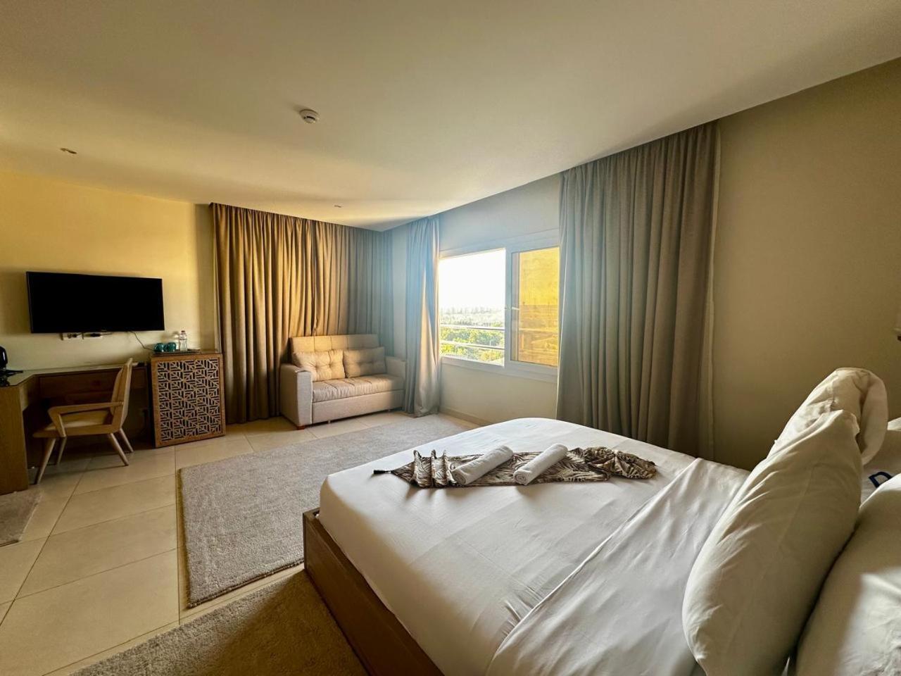 Doudou Pyramids View Hotel Kafrat al Jabal Екстер'єр фото