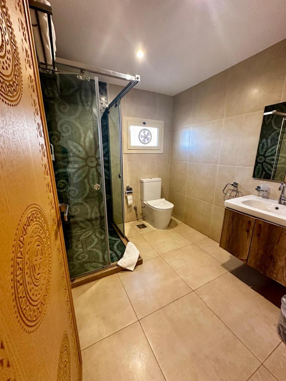 Doudou Pyramids View Hotel Kafrat al Jabal Екстер'єр фото