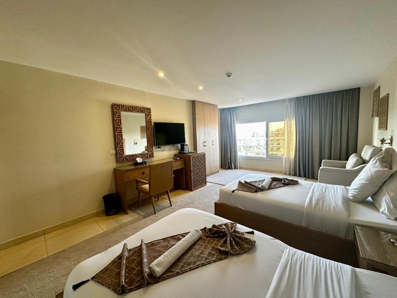 Doudou Pyramids View Hotel Kafrat al Jabal Екстер'єр фото